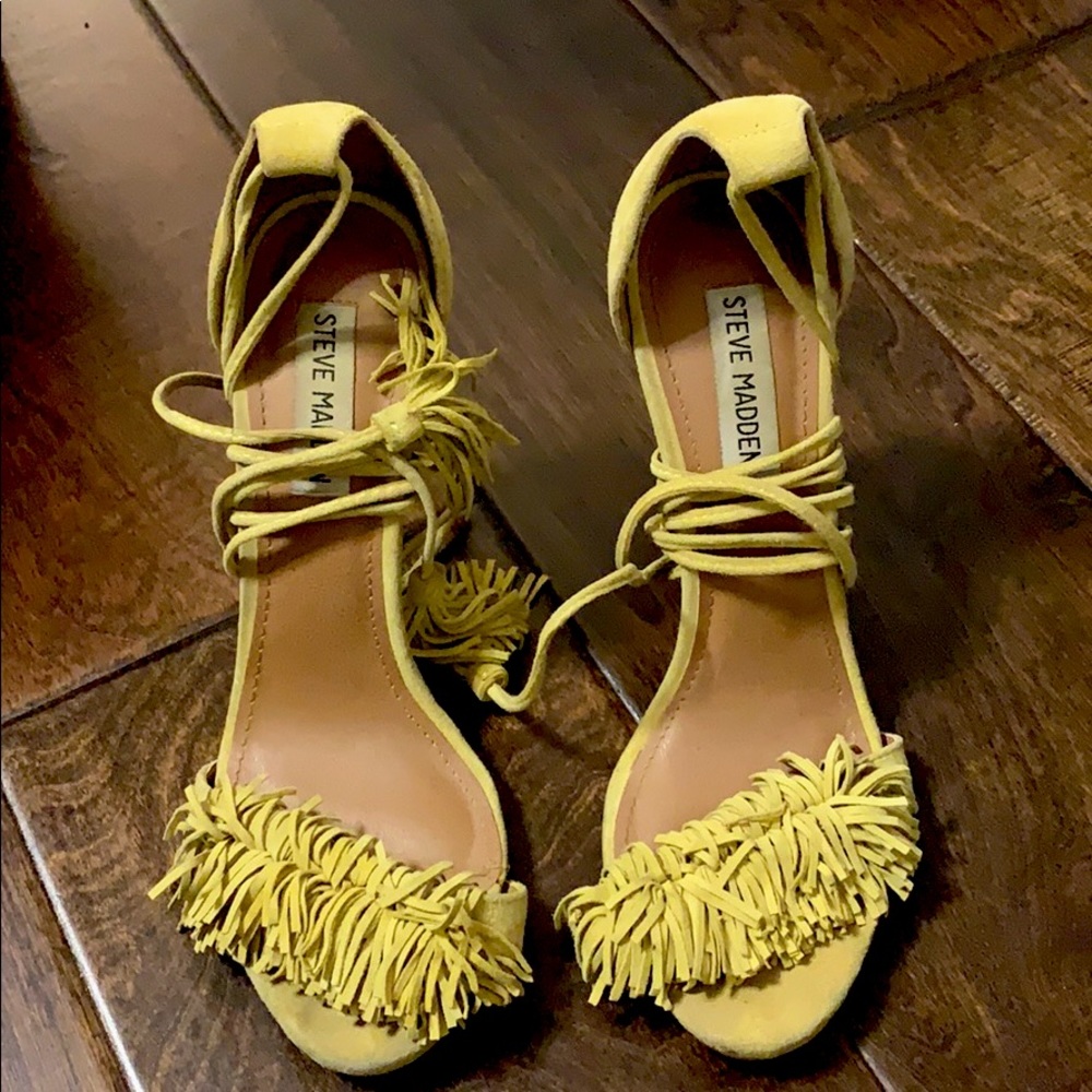 Steve Madden frill heels
